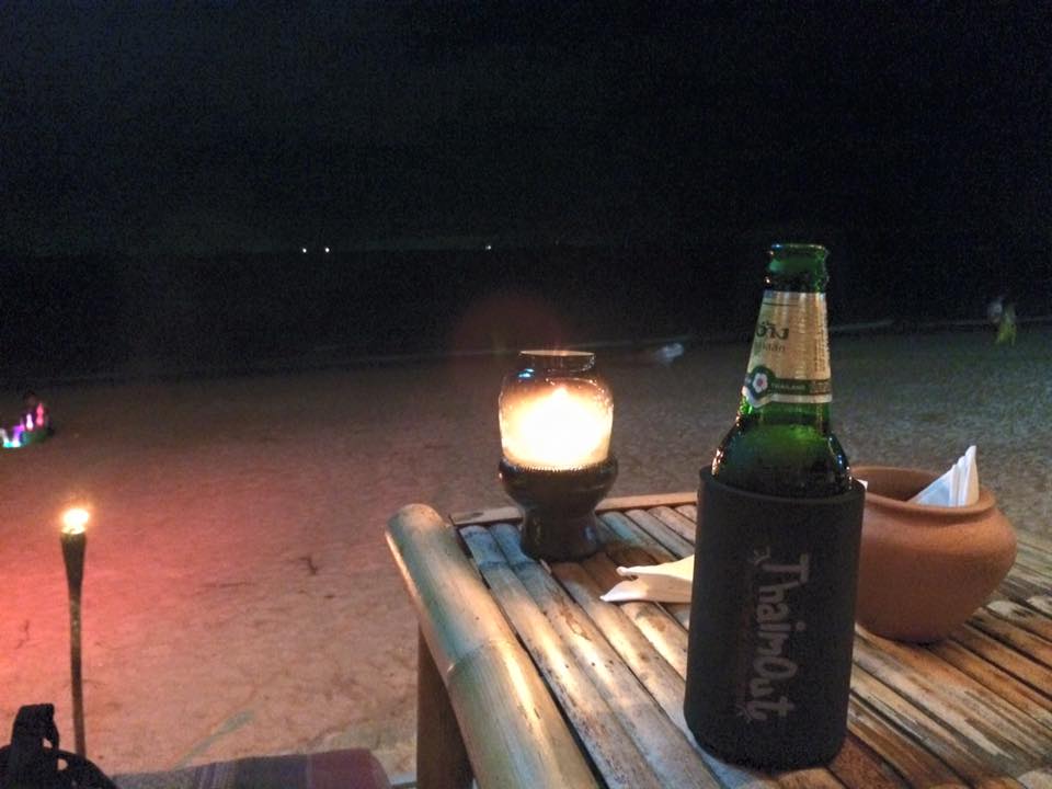 Restaurante y chill out "Thaim Out" en Koh Lanta